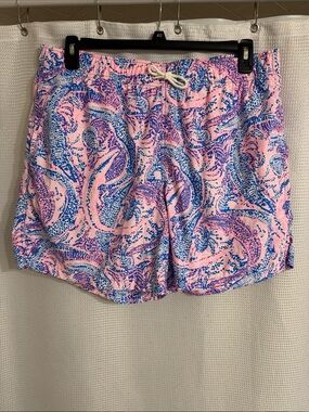 NWOT men’s Lilly Pulitzer swim trunks. Size XL